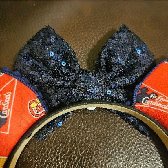 MICKEY MOUSE Ears Sequin St. Louis Cardinals Headband - Picture 6 of 7